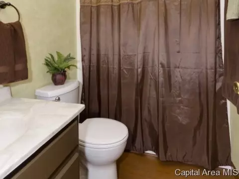 7724 Hunt Rd, Springfield, IL 62712 photo 10