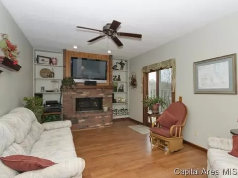 7724 Hunt Rd, Springfield, IL 62712 photo 8