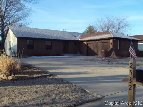 2532 Winfield Dr, Springfield, IL 62704 photo 1