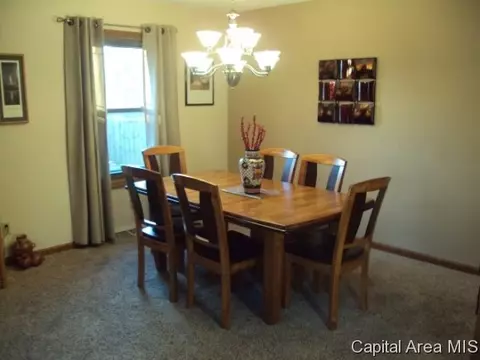 2532 Winfield Dr, Springfield, IL 62704 photo 5