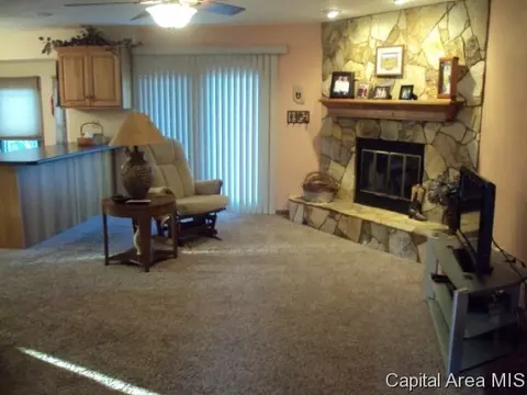 2532 Winfield Dr, Springfield, IL 62704 photo 6