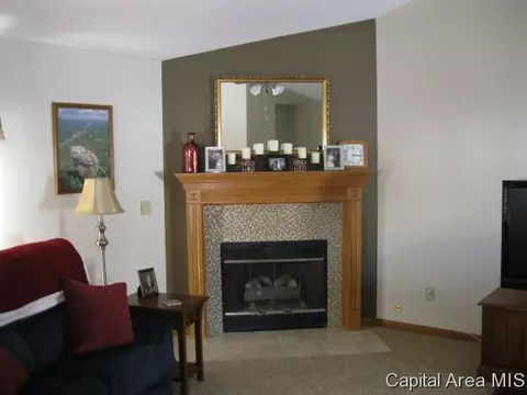 5404 Bunting Rd, Springfield, IL 62711 photo 3