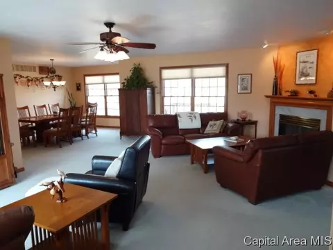 4005 Oakview Dr, Springfield, IL 62712 photo 3