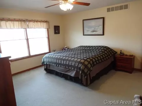 4005 Oakview Dr, Springfield, IL 62712 photo 9