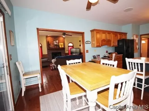 821 E Spruce, Chatham, IL 62629 photo 3