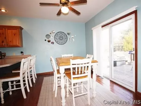 821 E Spruce, Chatham, IL 62629 photo 7