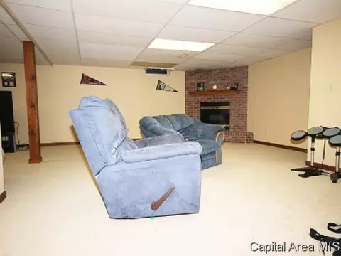 821 E Spruce, Chatham, IL 62629 photo 20
