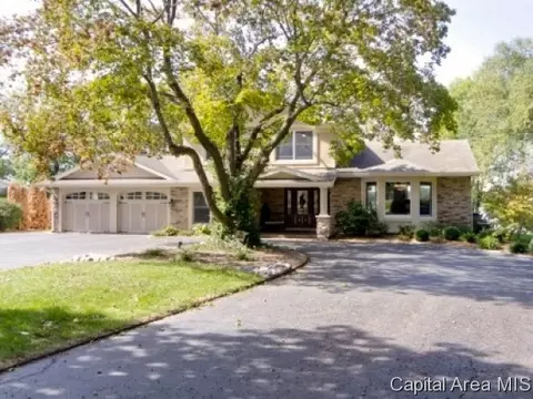 97 Linden Ln, Springfield, IL 62704 photo 2