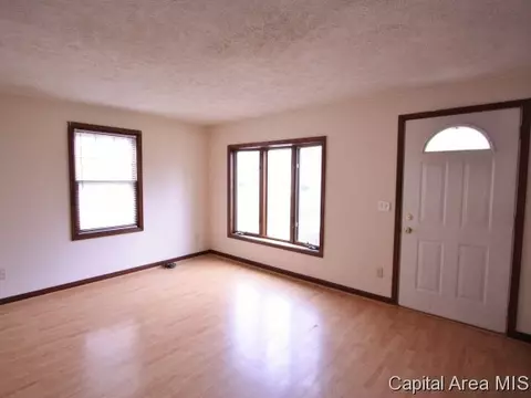 1928 N 22nd St, Springfield, IL 62702 photo 2