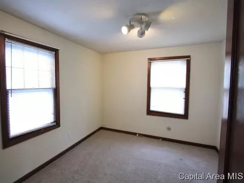 1928 N 22nd St, Springfield, IL 62702 photo 4