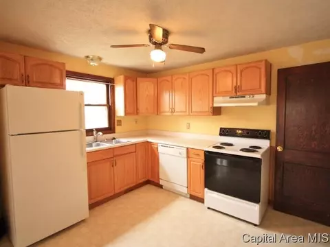 1928 N 22nd St, Springfield, IL 62702 photo 3