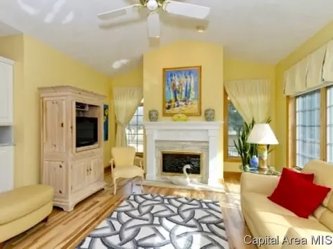 8 Hickory Ridge Ln, Springfield, IL 62707 photo 9