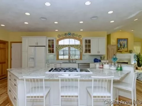 8 Hickory Ridge Ln, Springfield, IL 62707 photo 13