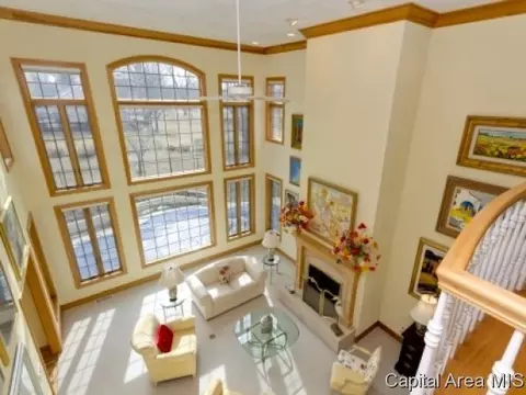 8 Hickory Ridge Ln, Springfield, IL 62707 photo 3