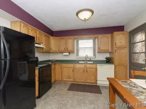 300 Walnut Valley Dr, Springfield, IL 62707 photo 3