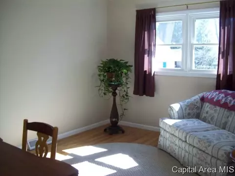 2135 Warwick Dr, Springfield, IL 62704 photo 13