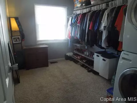 2432 E Devonshire Rd, Springfield, IL 62703 photo 11