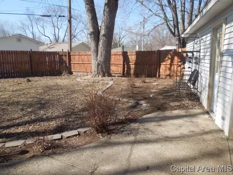 2432 E Devonshire Rd, Springfield, IL 62703 photo 14
