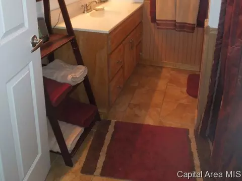 2432 E Devonshire Rd, Springfield, IL 62703 photo 12