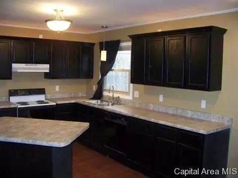 7704 Hunt Rd, Springfield, IL 62712 photo 8