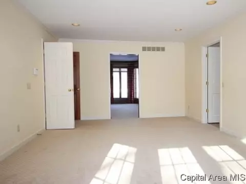 836 Coventry Pt, Springfield, IL 62702 photo 8