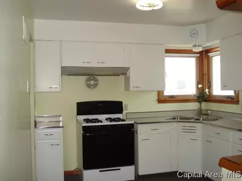1808 E Black Ave, Springfield, IL 62702 photo 4