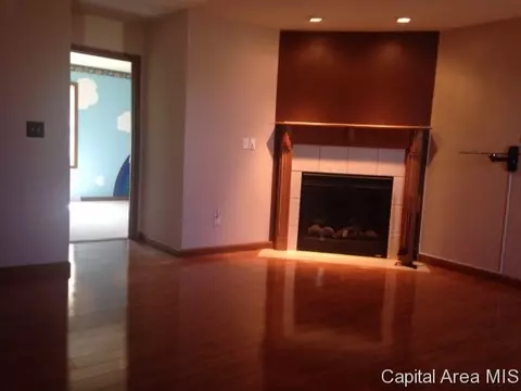 4012 Oakview Dr, Springfield, IL 62712 photo 2