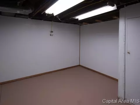 2401 N Grand Ave E, Springfield, IL 62702 photo 13