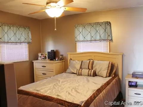 55 Danbury Dr, Springfield, IL 62704 photo 7