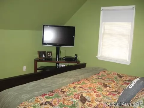 1906 N 6th St, Springfield, IL 62702 photo 9