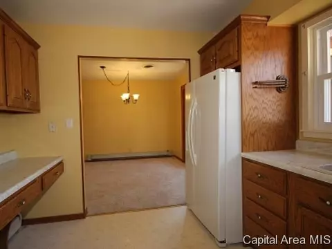 2437 Parkview Dr, Springfield, IL 62704 photo 7