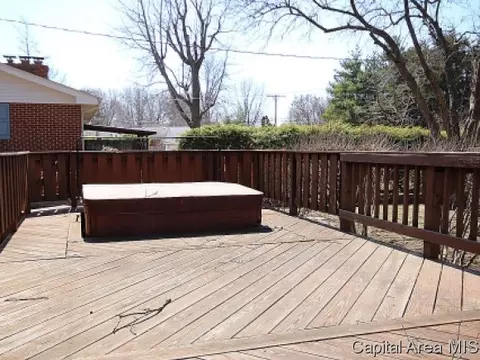 2437 Parkview Dr, Springfield, IL 62704 photo 15