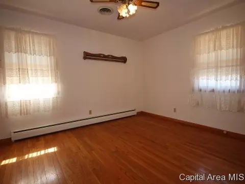 2437 Parkview Dr, Springfield, IL 62704 photo 11