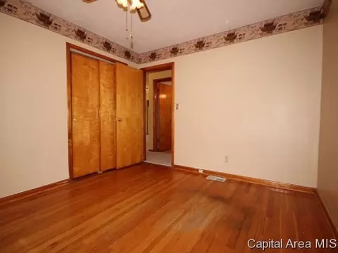 2437 Parkview Dr, Springfield, IL 62704 photo 8