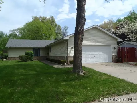 67 Danbury, Springfield, IL 62704 photo 2