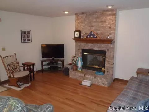 67 Danbury, Springfield, IL 62704 photo 6
