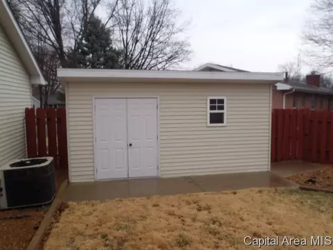 67 Danbury, Springfield, IL 62704 photo 14