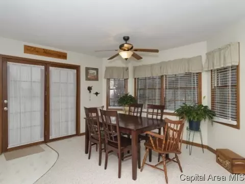 14332 Sandy Pt, Athens, IL 62613 photo 9