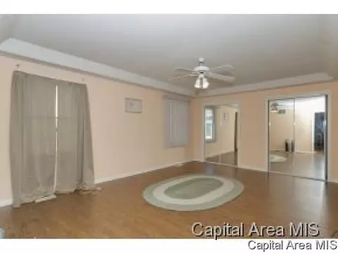311 E Oak Grove Dr, Athens, IL 62613 photo 13