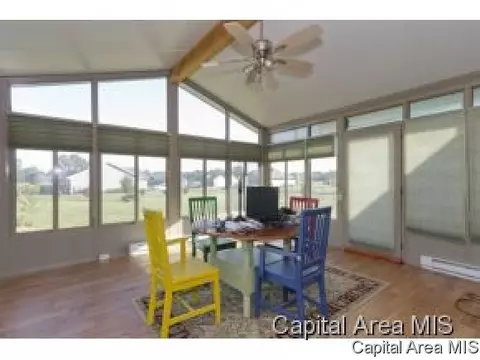 311 E Oak Grove Dr, Athens, IL 62613 photo 9