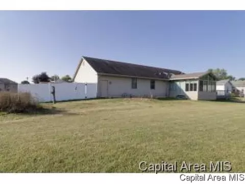 311 E Oak Grove Dr, Athens, IL 62613 photo 23