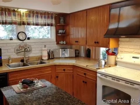 94 Circle Dr, Springfield, IL 62703 photo 9
