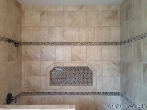 4912 Longfellow Dr, Springfield, IL 62711 photo 3