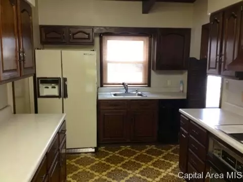 1900 Fairway, Springfield, IL 62704 photo 2
