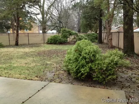 1900 Fairway, Springfield, IL 62704 photo 9