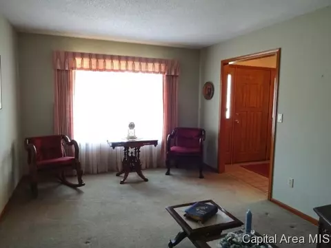1604 Bent Oak, Springfield, IL 62704 photo 4