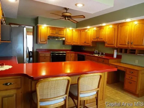 1604 Bent Oak, Springfield, IL 62704 photo 5