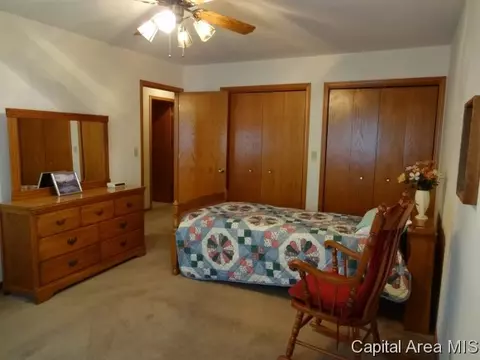 1604 Bent Oak, Springfield, IL 62704 photo 12
