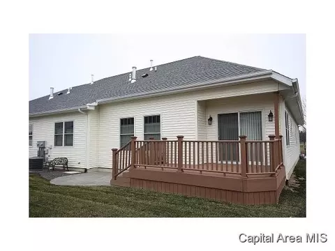 1 Niblick Ln, Springfield, IL 62707 photo 2