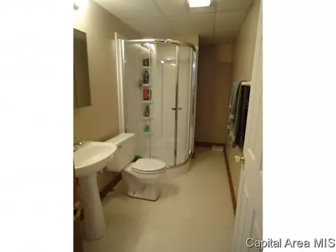 725 Helene St, Springfield, IL 62702 photo 5